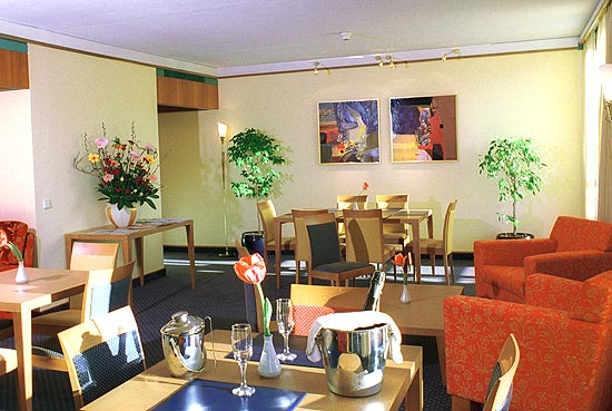 ����� Sheraton Metechi Palace, ����