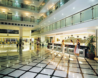 ����� Holiday Park Resort, ����