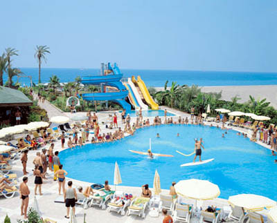 ����� Holiday Park Resort, ����