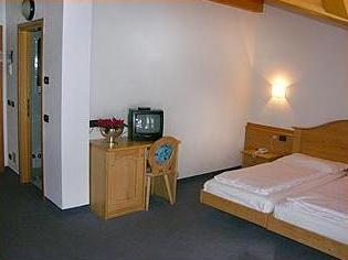 ����� Montana hotel Madonna di Campiglio, ����