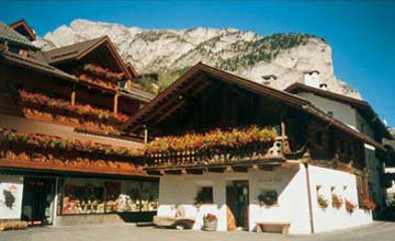 ����� Apartments Sarteur, ����