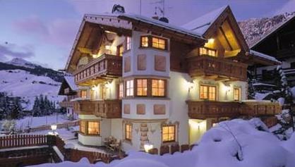 ����� Garni Villa Gardena Selva Gardena, ����