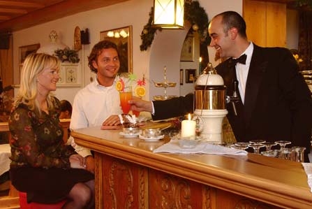 ����� Dorfer hotel Selva Gardena, ����