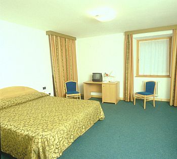 ����� Grand Hotel Rabbi, ����