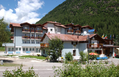 ����� Santoni hotel Ossana, ����