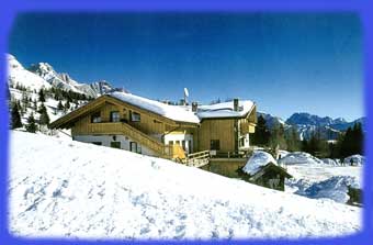 ����� Miralago hotel Soraga, ����