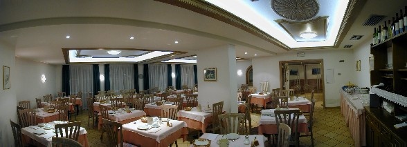 ����� Park Hotel El Pilon Pozza di Fassa, ����