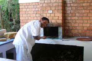 ����� Tana Motel, ����