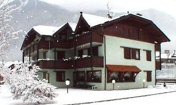 ����� Garni La Felce hotel Pinzolo, ����