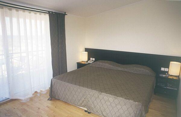 ����� Larissa Inn, ����