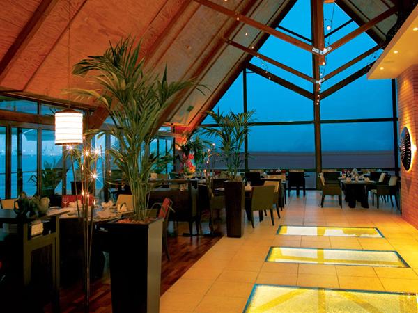 ����� Beach Rotana Hotel & Towers, ����