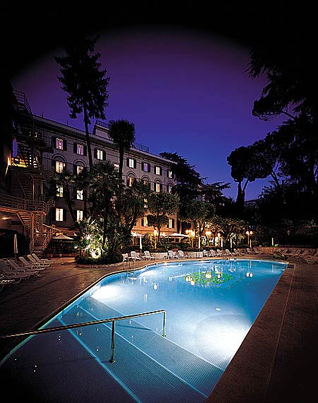 ����� Aldrovani Palace, ����