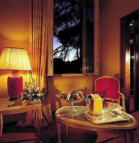 ����� Aldrovani Palace, ����