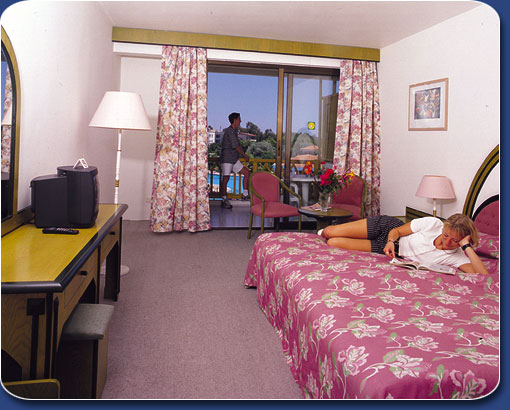 ����� Defne Star, ����