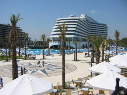 ����� Titanic Beach & Resort, ����