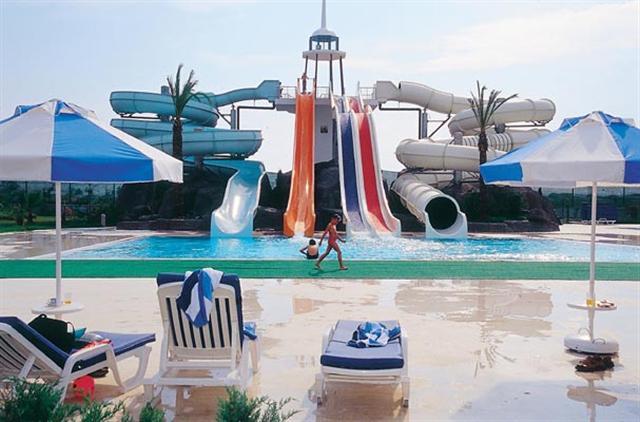 ����� Titanic Beach & Resort, ����