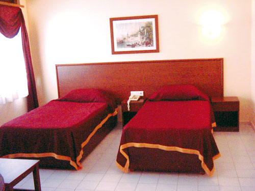����� Club Hanedan (Club Seraphan), ����