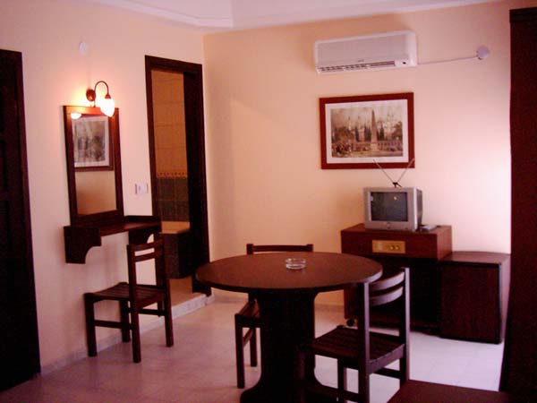 ����� Club Hanedan (Club Seraphan), ����