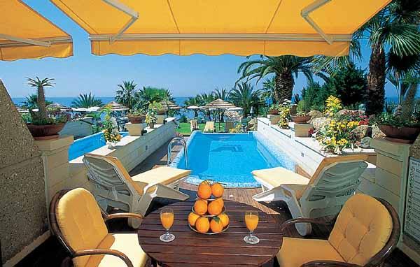 ����� Amathus Beach, ����