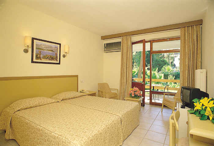 ����� Side Holiday Village, ����