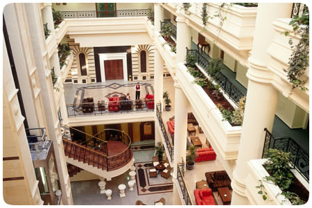 ����� Constantinos the Great Beach, ����