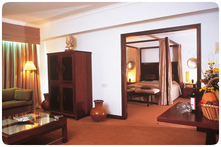 ����� Constantinos the Great Beach, ����