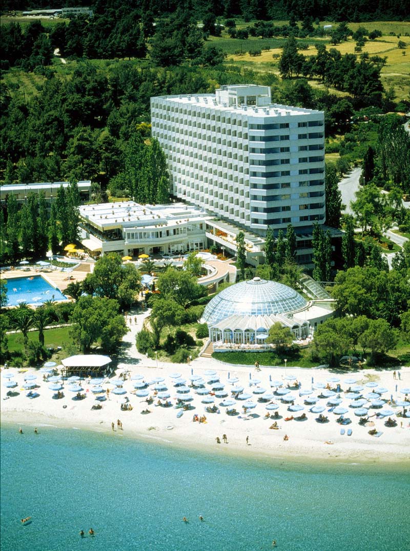 ����� Pallini Beach, ����