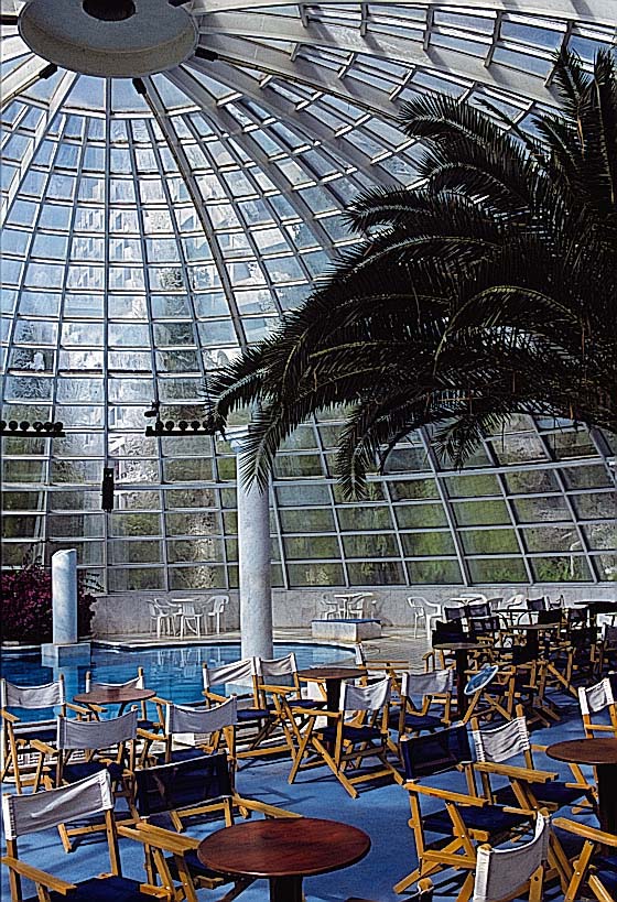 ����� Pallini Beach, ����