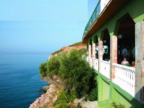 ����� Maksim Green Hill, ����