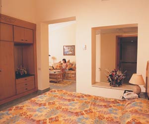 ����� Sunrise Island View Resort (Maxim Plaza White Knight Resort), ����