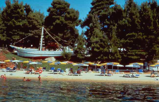 ����� Porfi Beach, ����