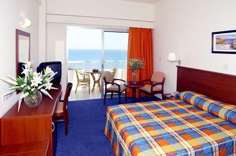 ����� Kouzalis Beach, ����