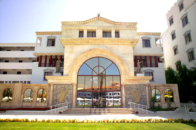 ����� Cesars Resort, ����