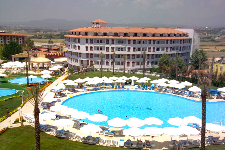 ����� Cesars Resort, ����