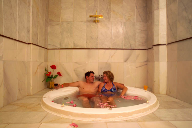 ����� Cesars Resort, ����