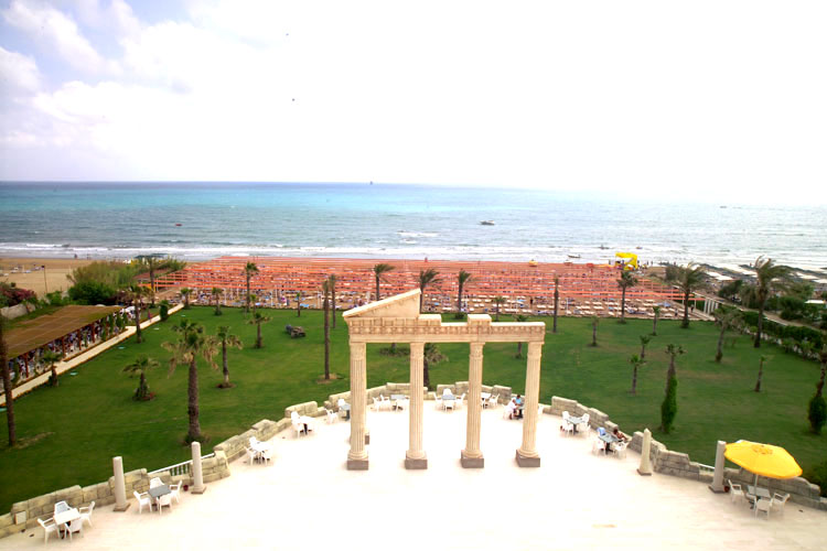 ����� Cesars Resort, ����