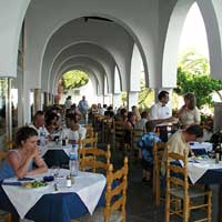 ����� Gerakina Beach, ����