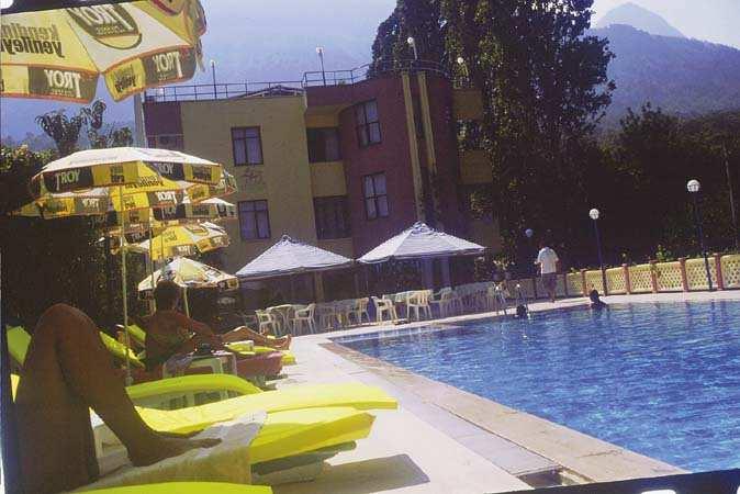 ����� Latif, ����