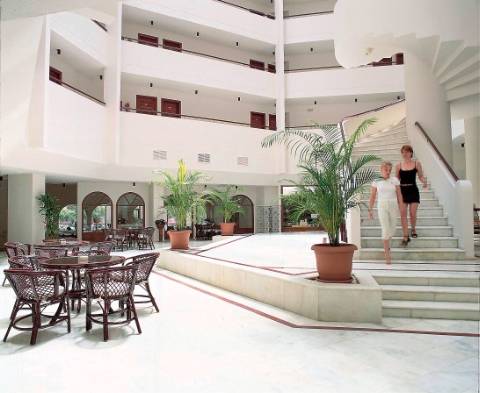 ����� Fortuna Beach, ����