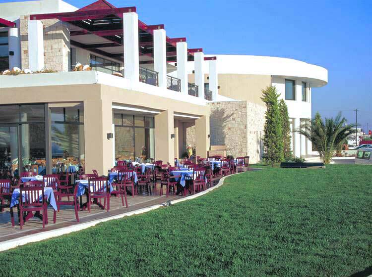 ����� Grand Hotel Holiday Resort, ����