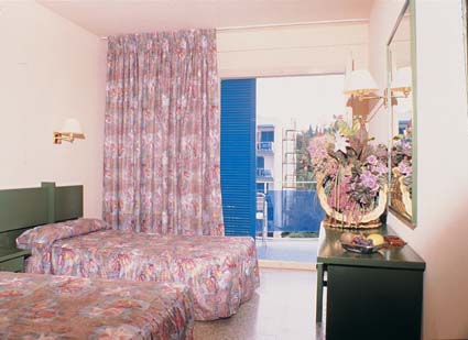 ����� Royal Beach, ����