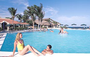 ����� Embassy Suites Hotel at Los Marlins Grand Resort, ����