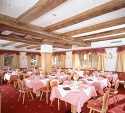 ����� Cristallo hotel Canazei, ����