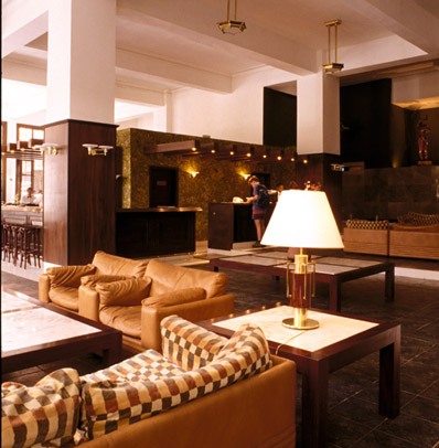 ����� Ambos Mundos, ����