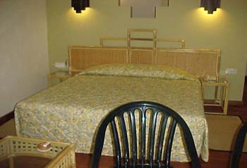 ����� Meedhupparu Island Resort, ����