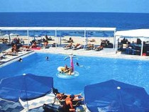 ����� Adele Beach, ����