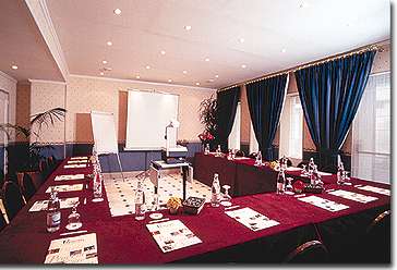 ����� Empire Elysees, ����