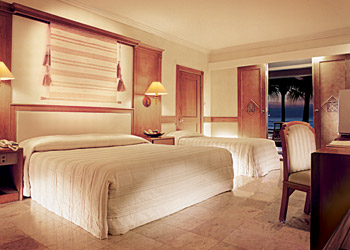 ����� Discovery Kartika Plaza, ����