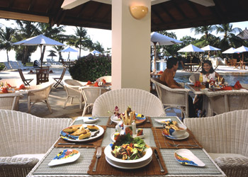 ����� Discovery Kartika Plaza, ����