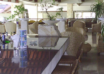 ����� Discovery Kartika Plaza, ����